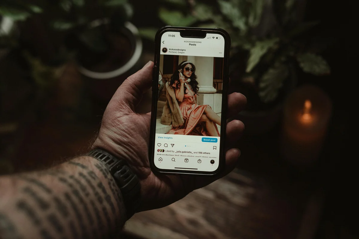 Influencer marketing for short-term rentals